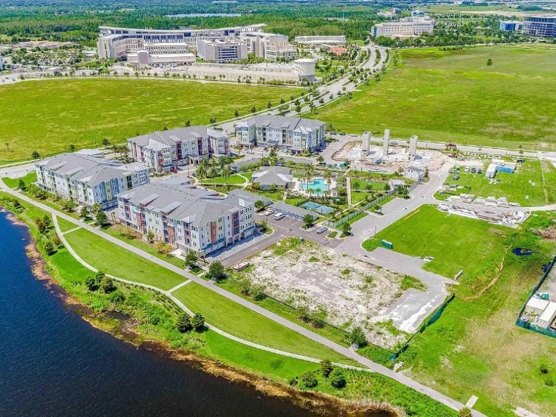 7573 Laureate Boulevard - Florida - Orlando - 32827